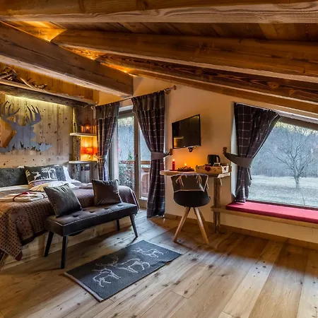Annie - Parblanc Guest house *